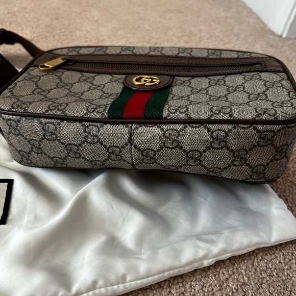 Authentic Gucci Belt Bag - Picture 5 of 13